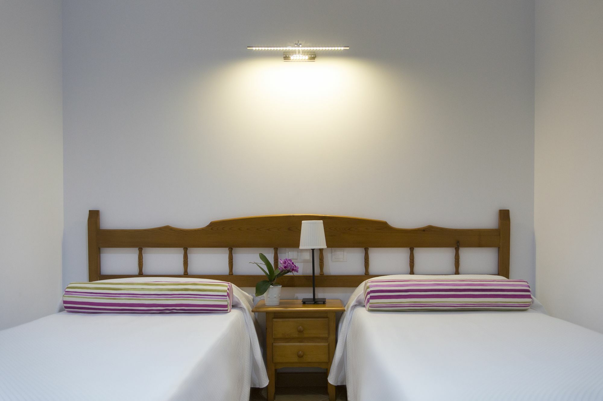 Hostal Alhambra - Adults Only Nerja Dış mekan fotoğraf