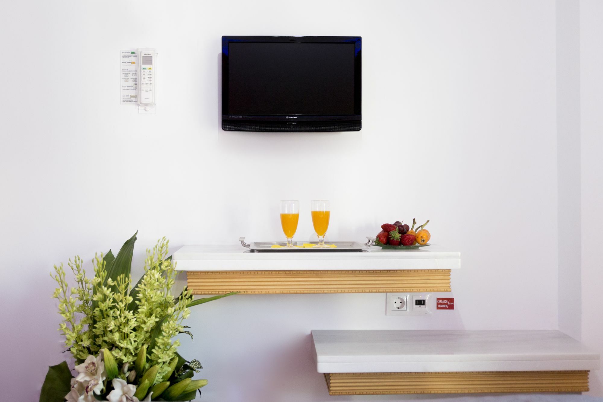 Hostal Alhambra - Adults Only Nerja Dış mekan fotoğraf