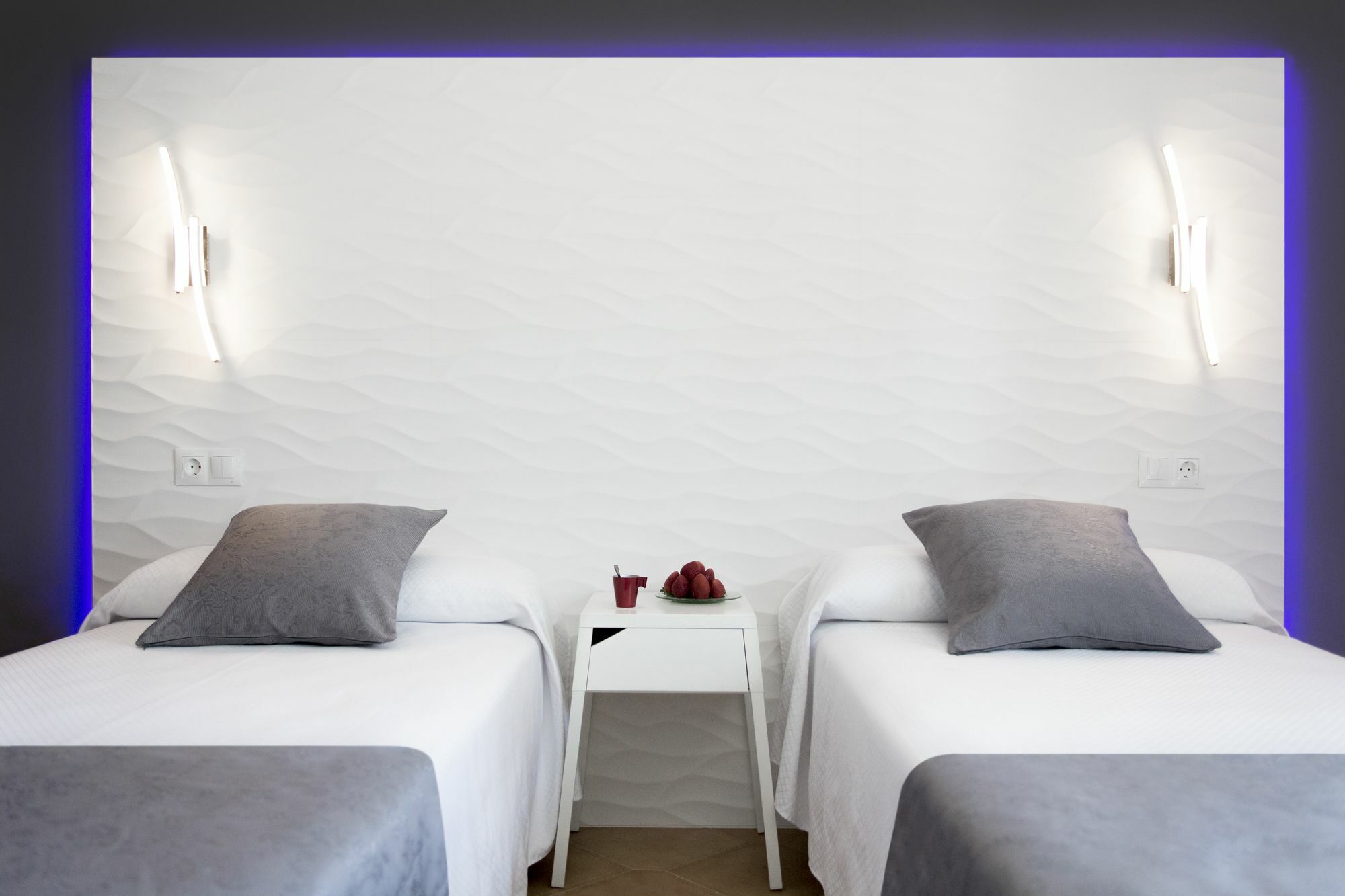 Hostal Alhambra - Adults Only Nerja Dış mekan fotoğraf