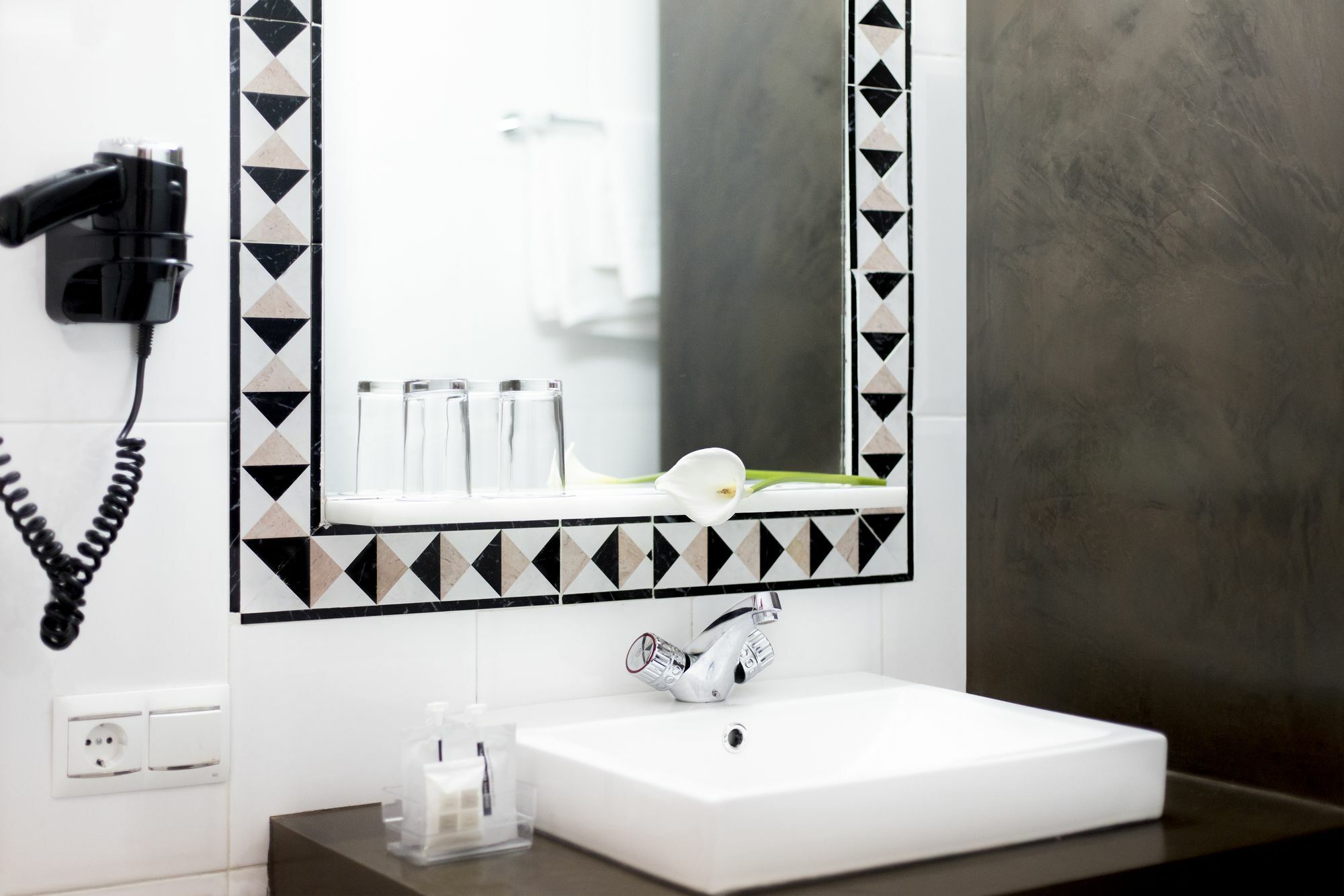 Hostal Alhambra - Adults Only Nerja Dış mekan fotoğraf