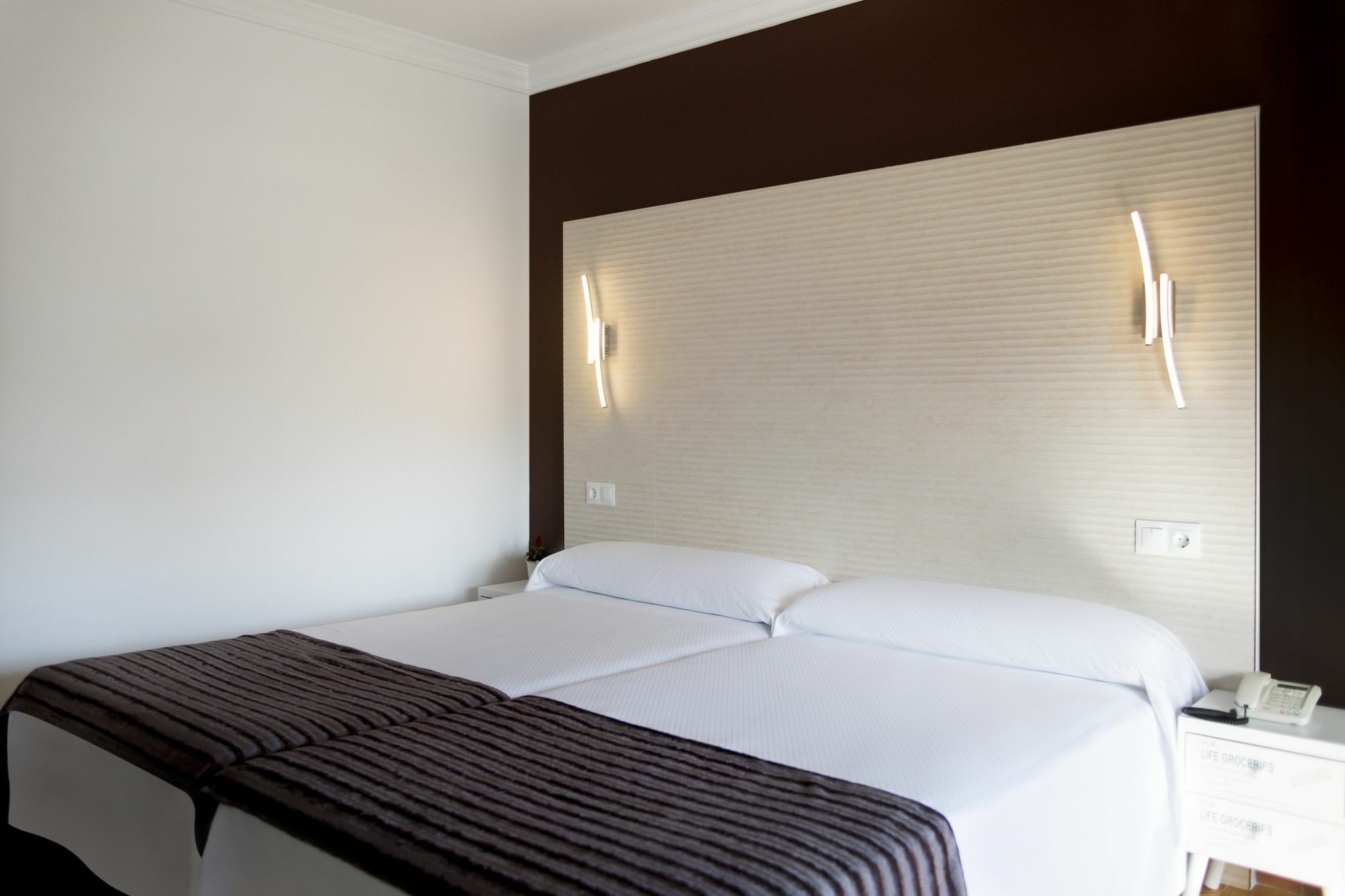 Hostal Alhambra - Adults Only Nerja Dış mekan fotoğraf